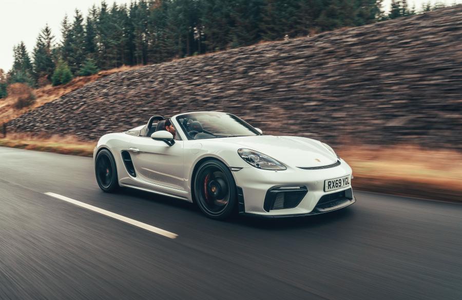  Porsche 718 Spyder (982) 2019 года  (UK) (фото 1 из 6)